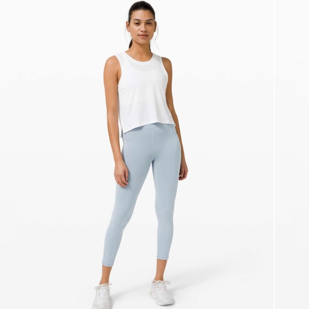 Lululemon Invigorate High Rise Crop 23” Women's Light Blue Leggings, Size 4